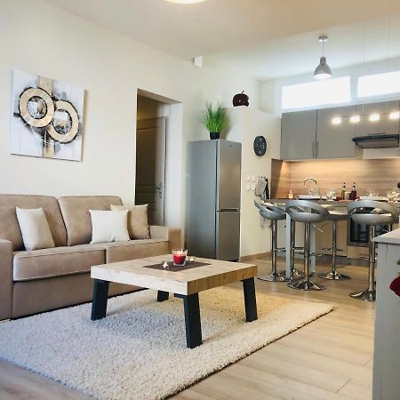 Les Volets Rouges Apartment Cavaillon Ngoại thất bức ảnh